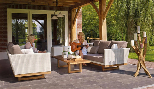 pendant chandelier for a chic covered patio