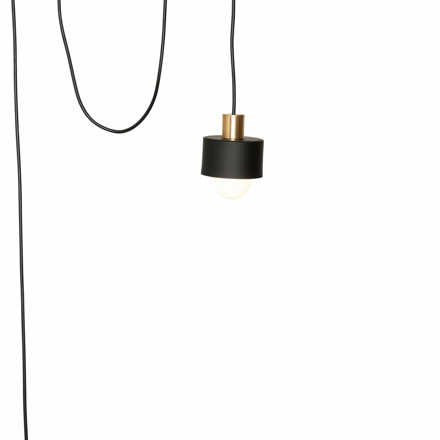 AiO Outdoor Pendant with Puck Shade