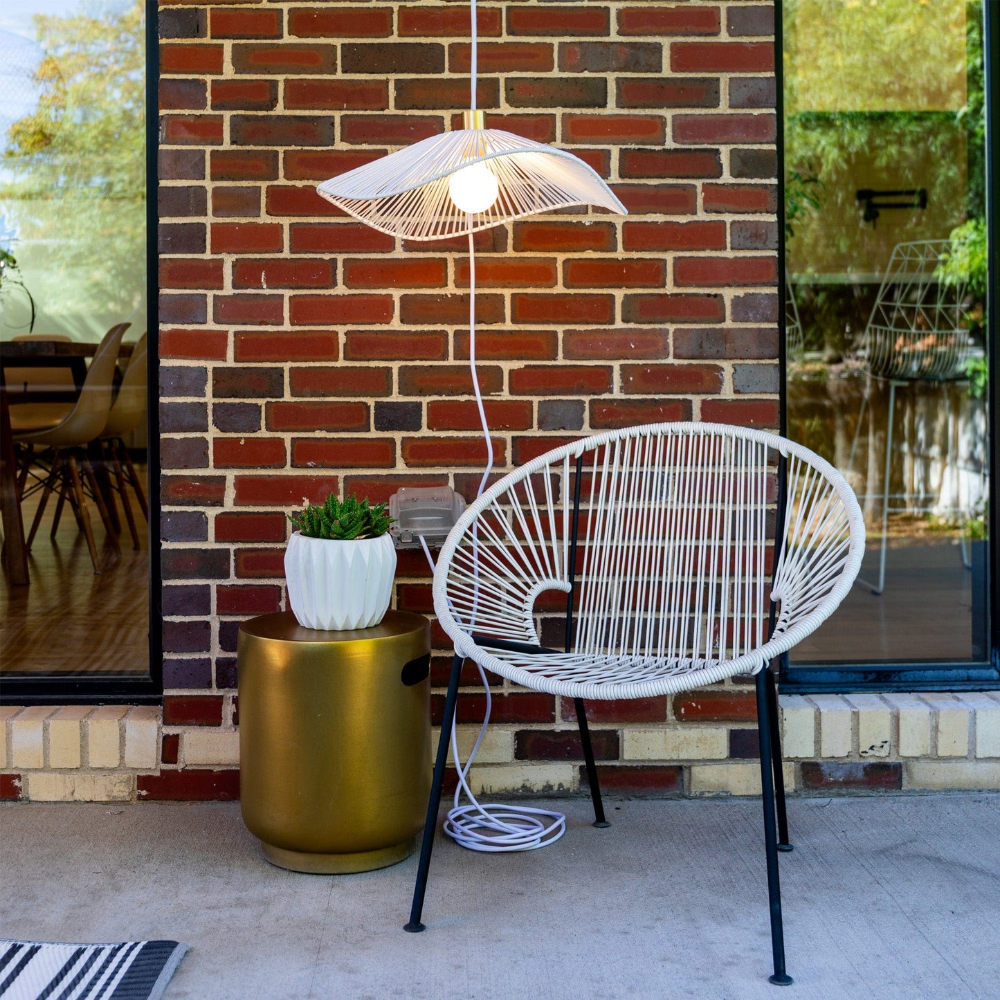 AiO Outdoor Pendant with Lasso Shade